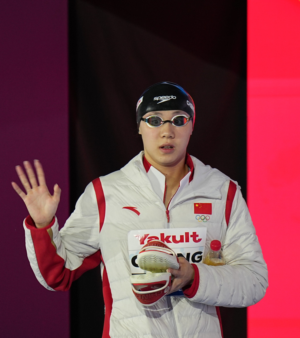 荷兰游泳选手不负众望,夺得冠军 荷兰游泳选手不负众望,夺得冠军