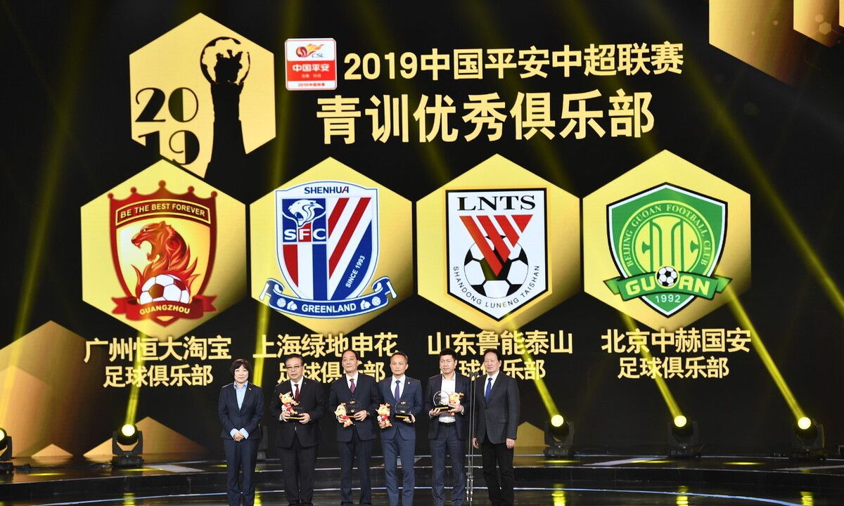 雷火电竞主播-关于青训力量阿贾克斯，晋级四强强势崛起的信息