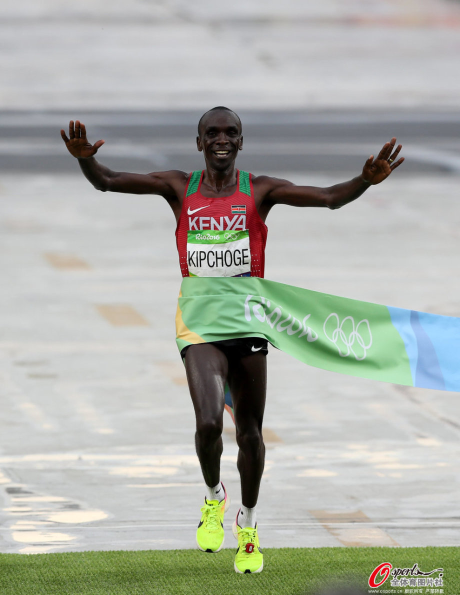 意大利选手斩获速度滑冰金牌 意大利选手斩获速度滑冰金牌