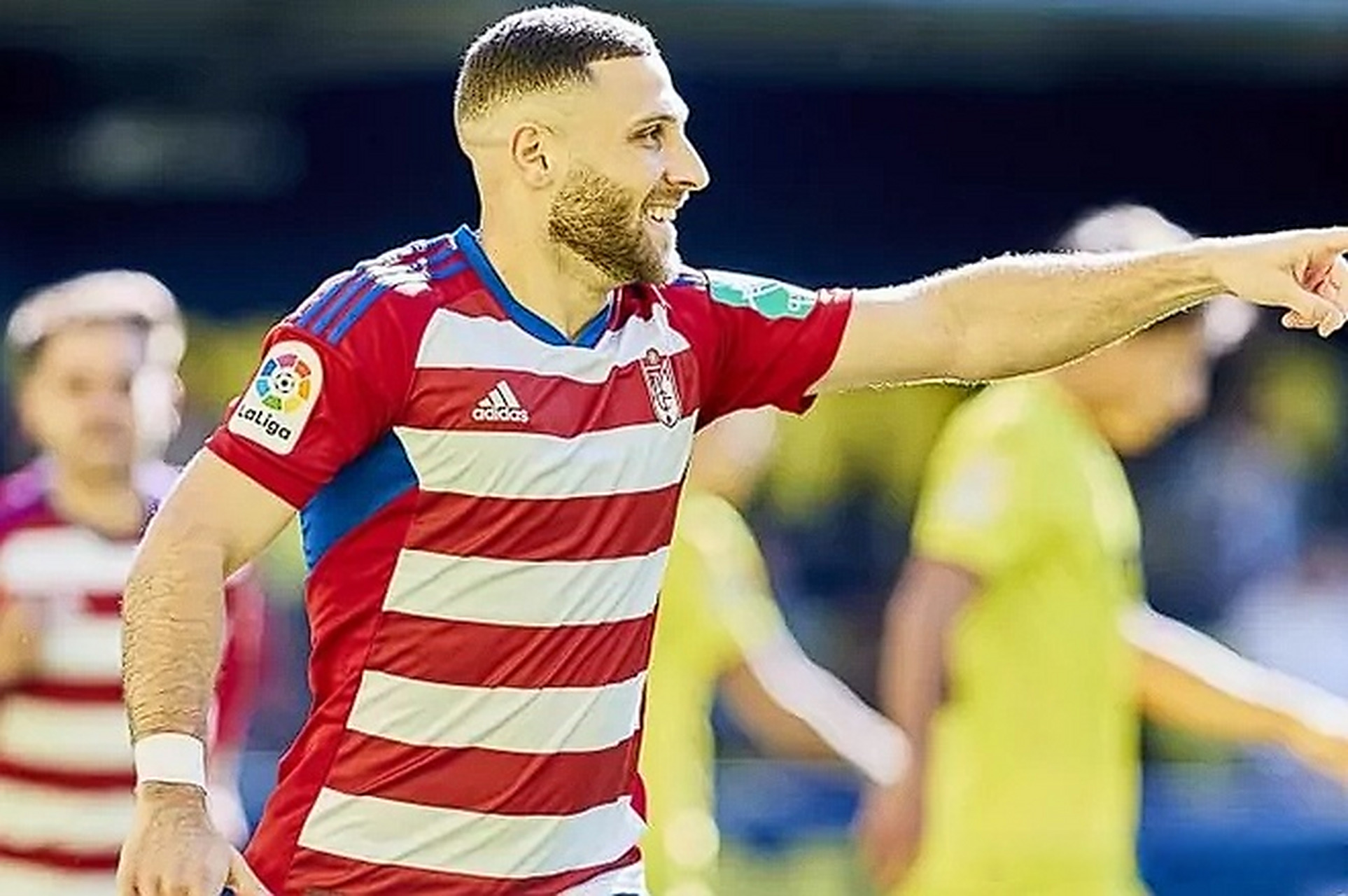 雷火电竞网址-包含格拉纳达客场逆转，取得胜利的词条