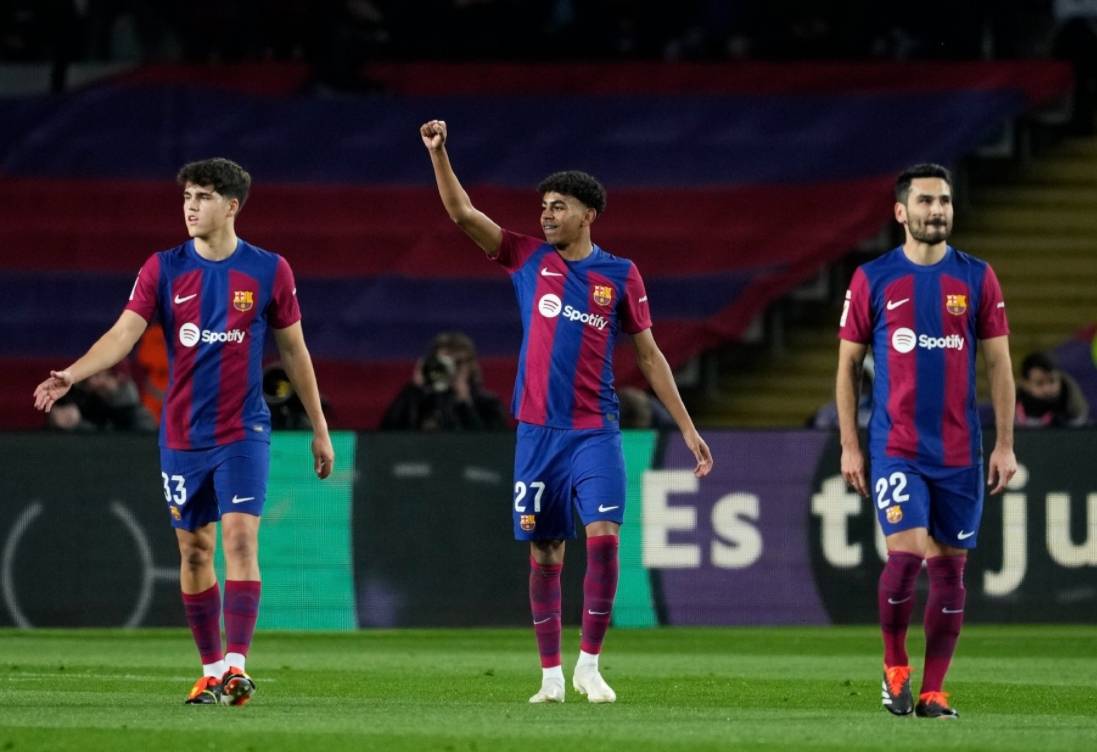 包含格拉纳达客场逆转,取得胜利的词条 包含格拉纳达客场逆转,取得胜利的词条