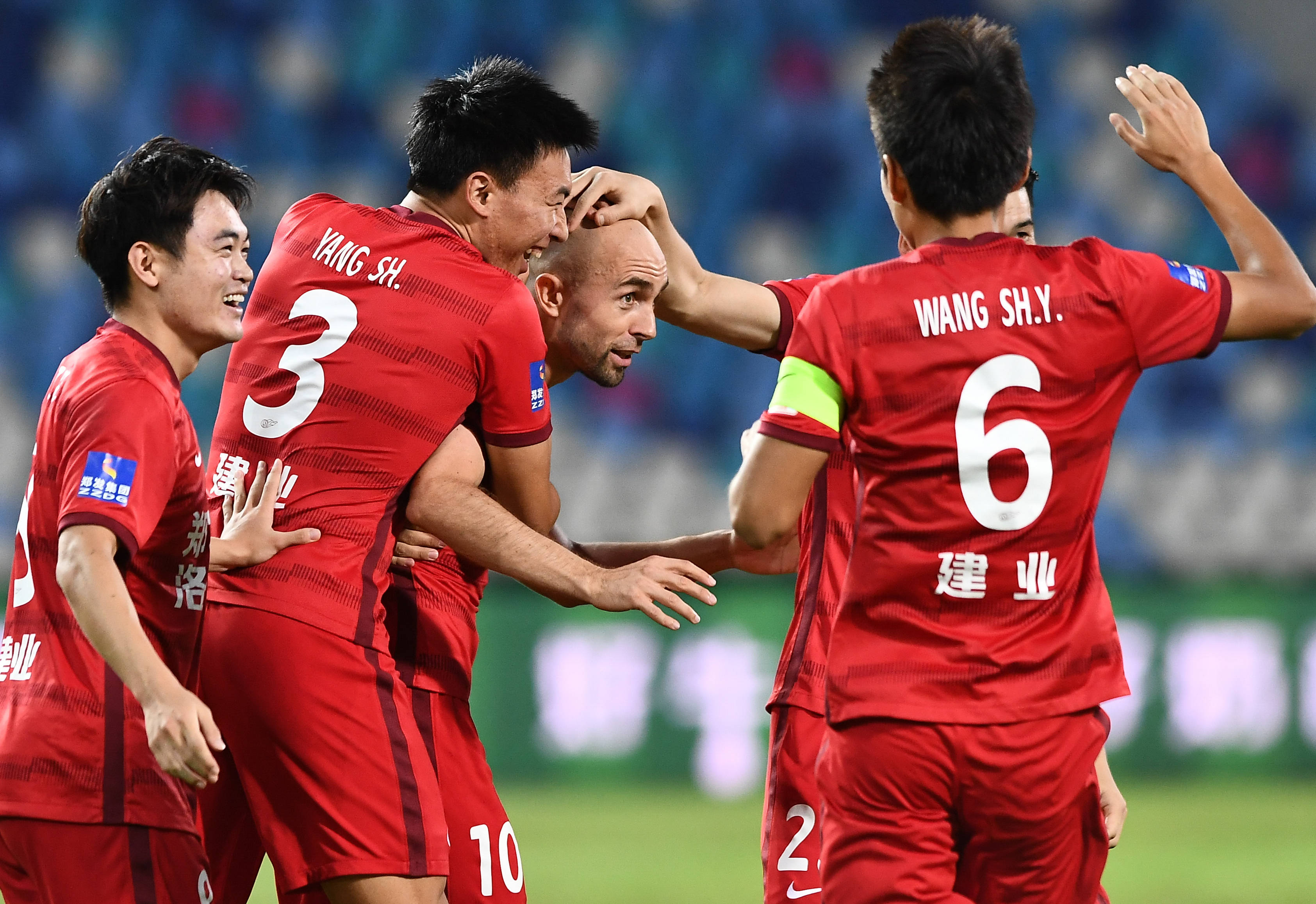 中国球队长春亚泰首次参加亚洲俱乐部足球比赛的简单介绍 中国球队长春亚泰首次参加亚洲俱乐部足球比赛的简单介绍