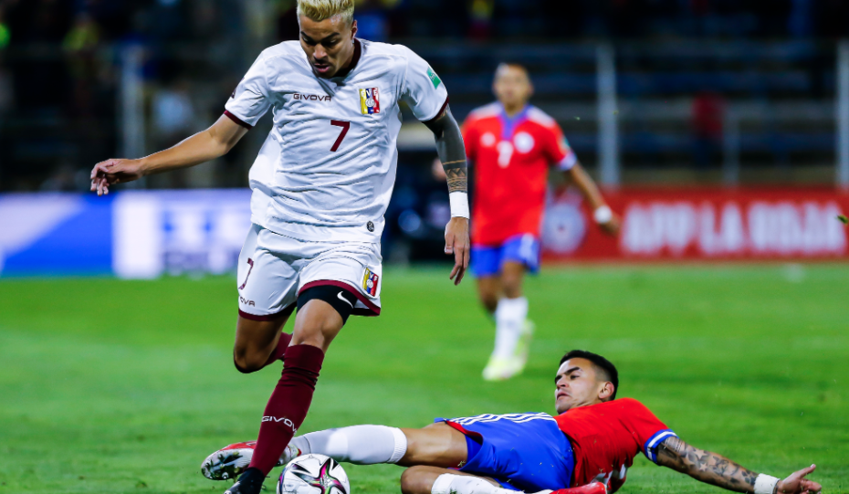 关于智利队冷静应对,勇往直前取得胜利的信息 关于智利队冷静应对,勇往直前取得胜利的信息