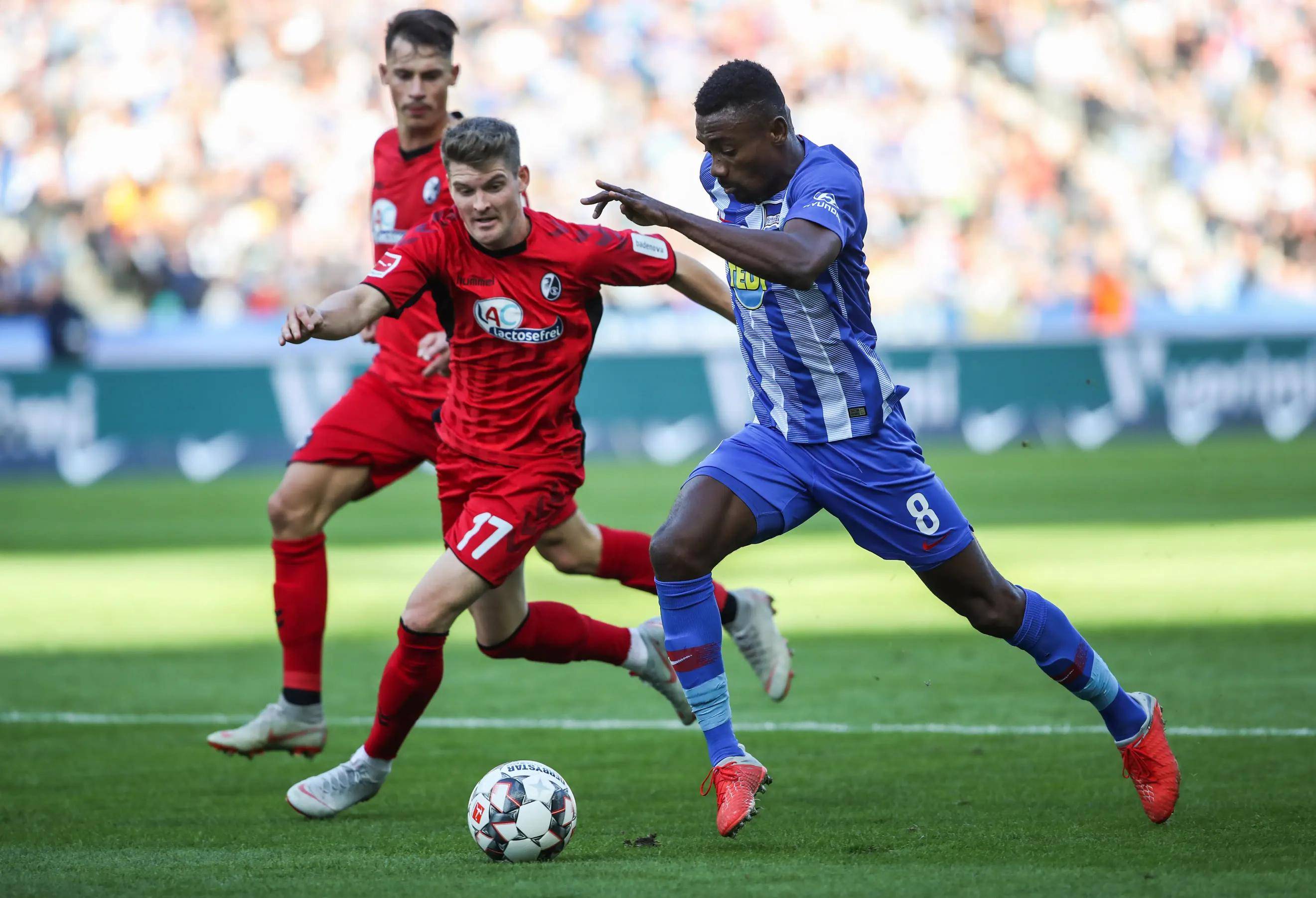 巴塞罗那遭遇阿贾克斯绝杀,遗憾出局的简单介绍 巴塞罗那遭遇阿贾克斯绝杀,遗憾出局的简单介绍