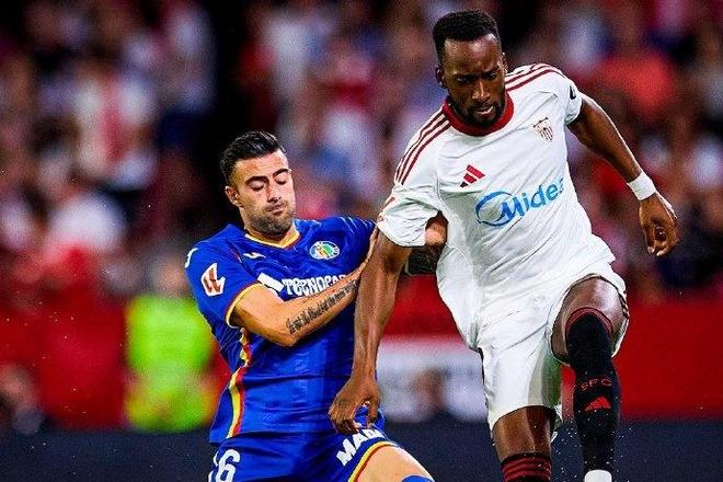 雷火电竞下载-塞维利亚球队士气高涨，对阵实力相当的对手