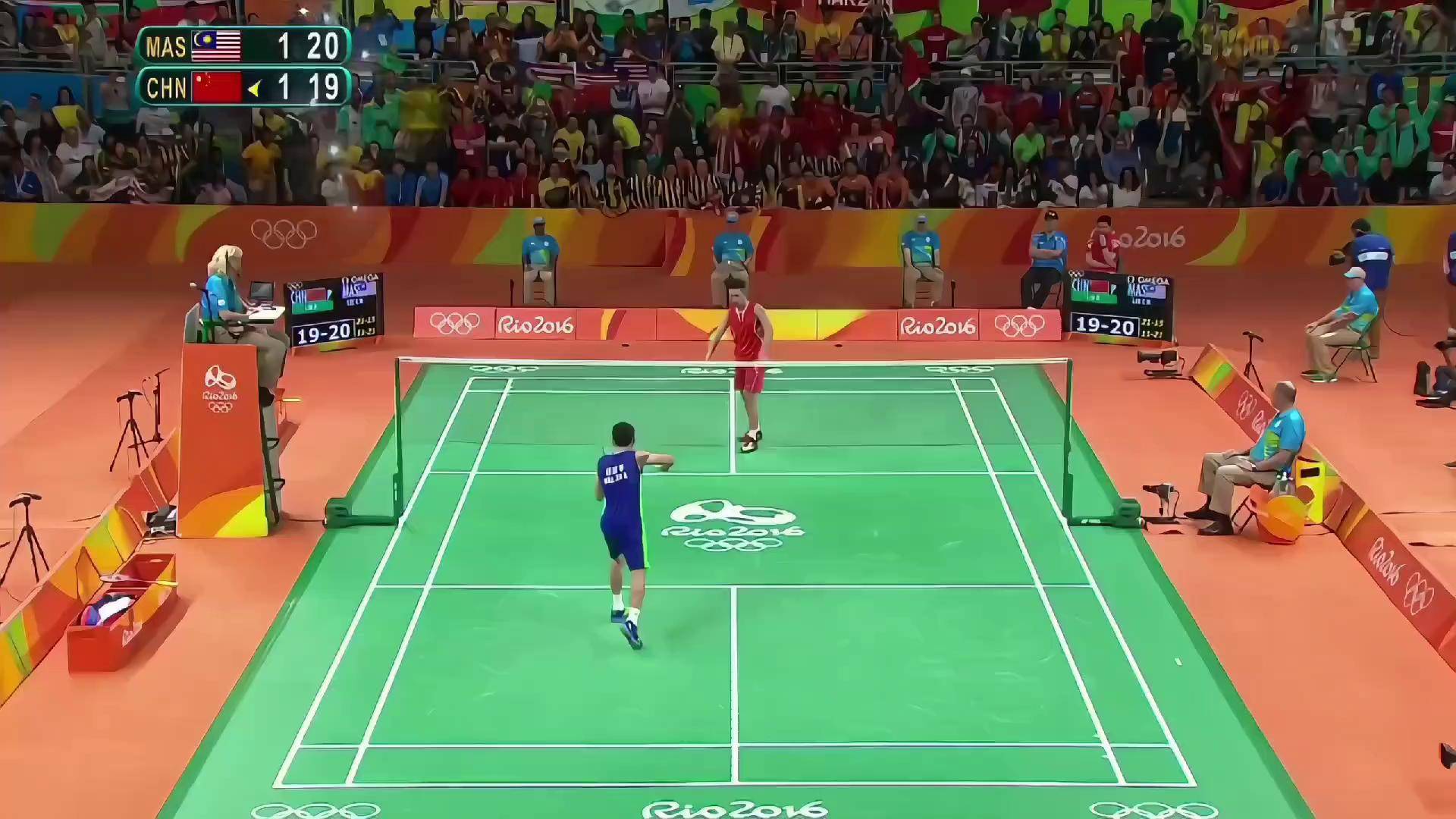 羽毛球赛场决战：选手发挥极限完美逆袭的简单介绍