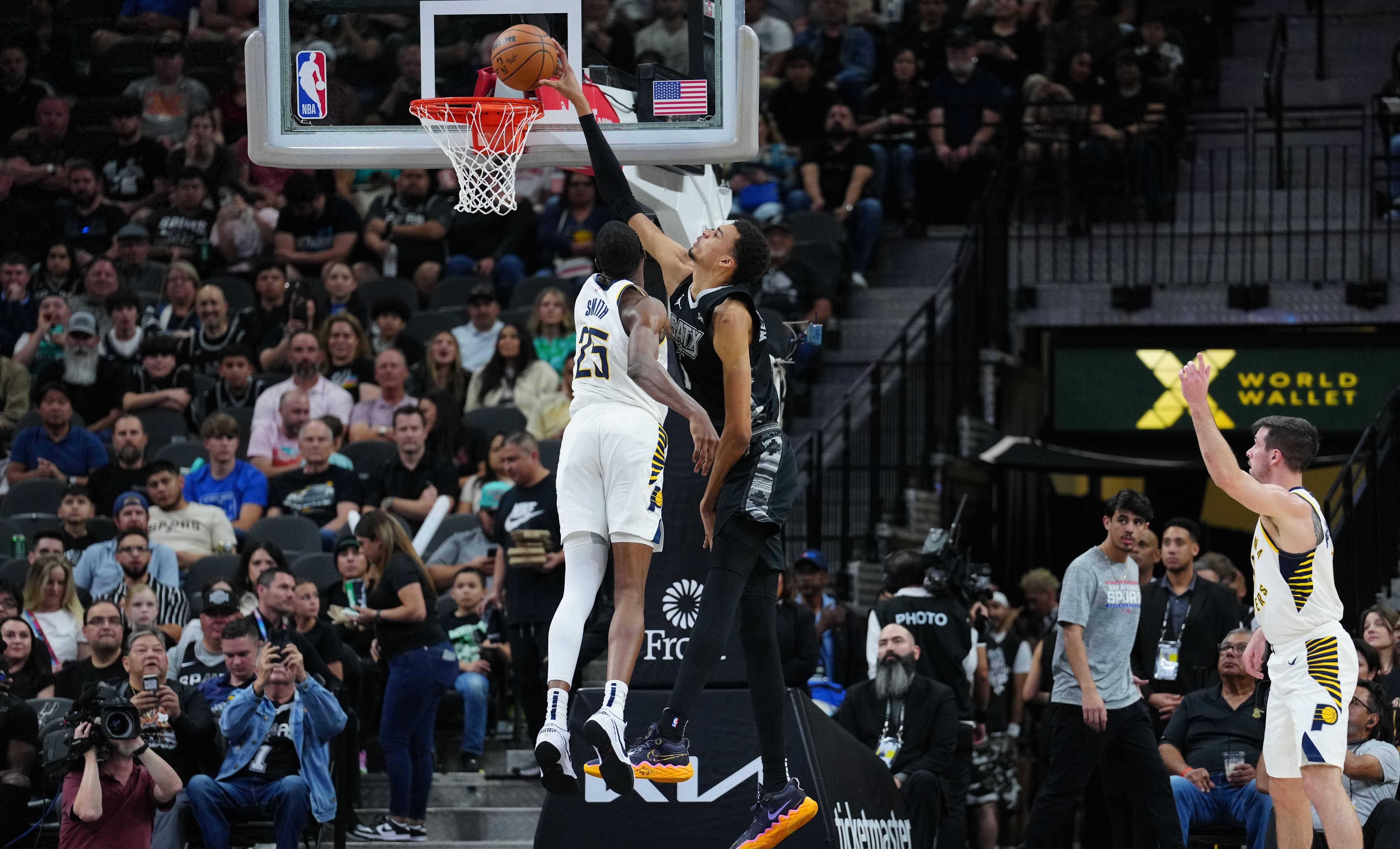 包含篮球赛事精彩瞬间盘点，年度回顾震撼登场的词条