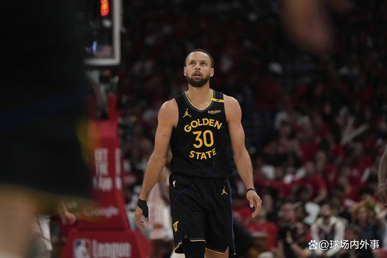 关于美国男篮险胜密尔沃基雄鹿，斯蒂芬·库里关键团战开团秒人鏖战多局成都决赛之夜，锁定晋级资格的信息