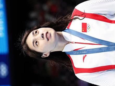 法国运动员勇夺金牌，破纪录再创辉煌