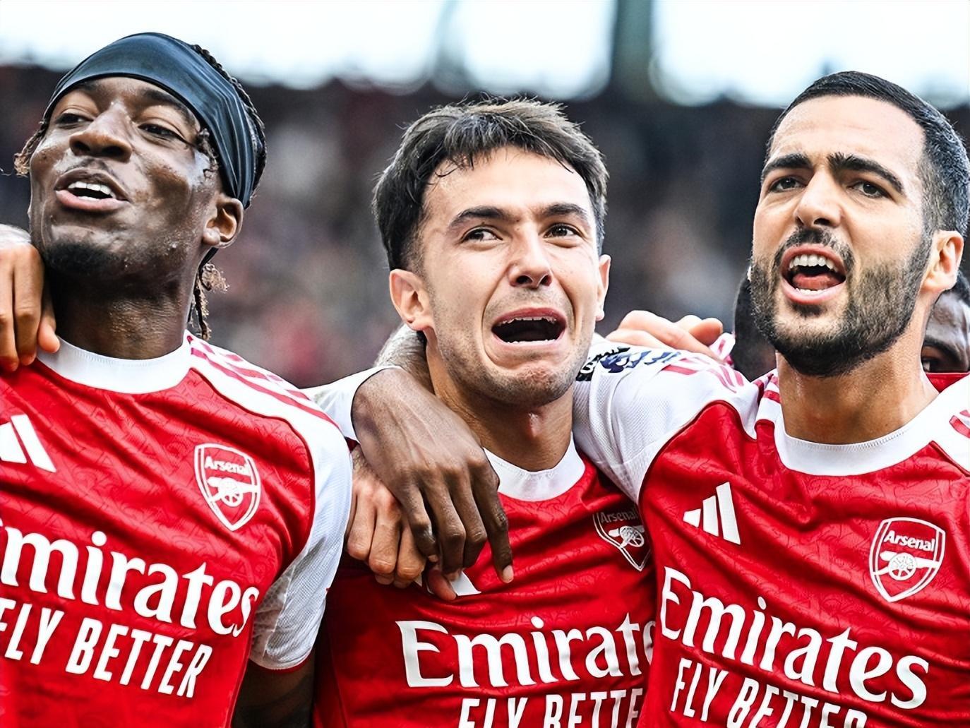 雷火电竞网址-曼联逆转阿森纳，戈麦斯高光表现