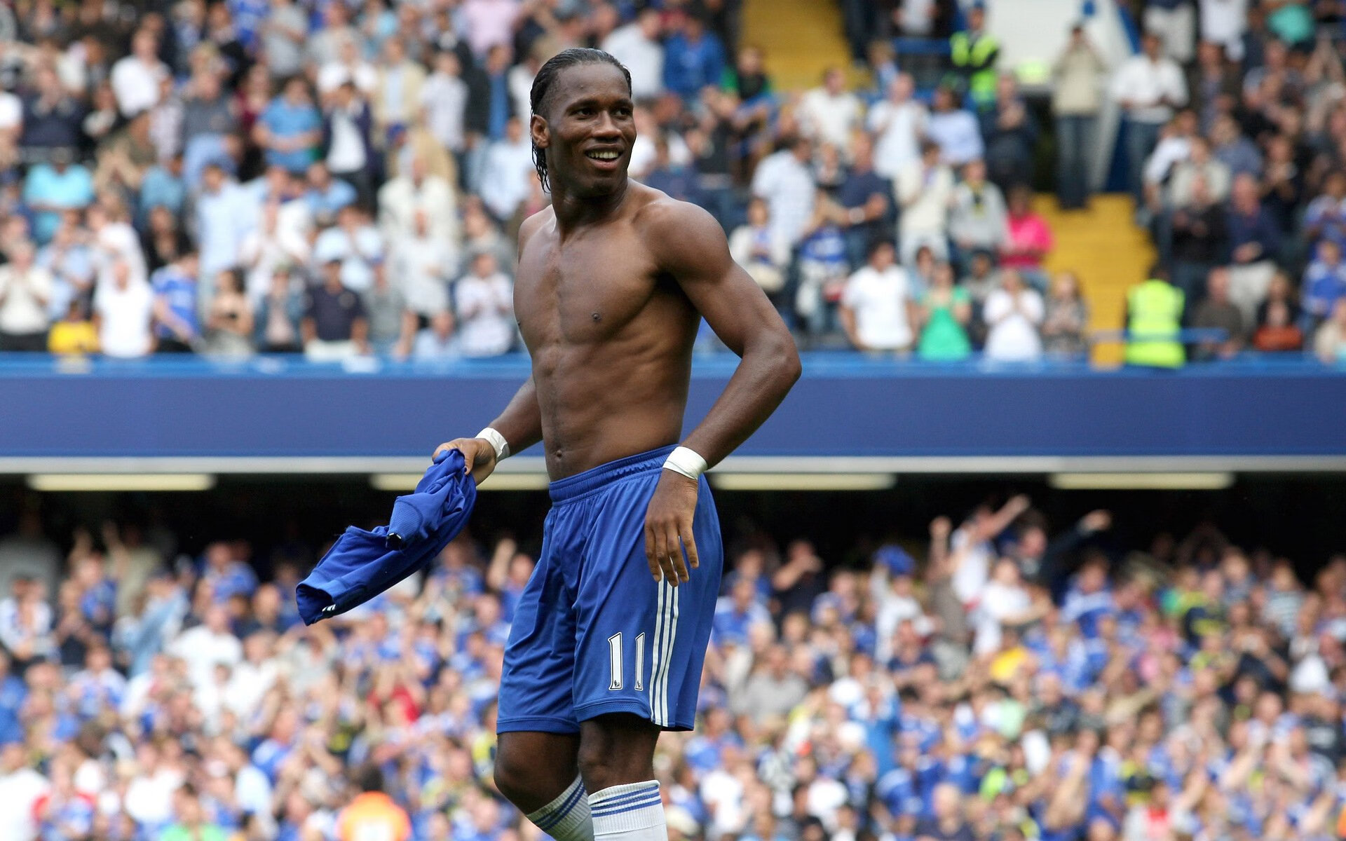 球场上的节奏魔法师，马丁内利如何让新西兰的战鼓压过阿尔及利亚的风暴