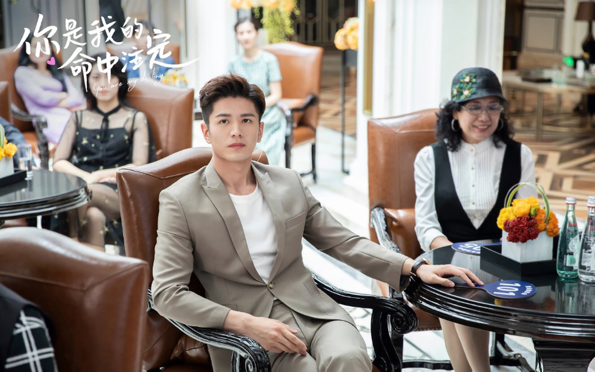 雷火电竞下载-绿茵与硬木的交响，当欧冠焦点战遇见灰熊轻取黄蜂