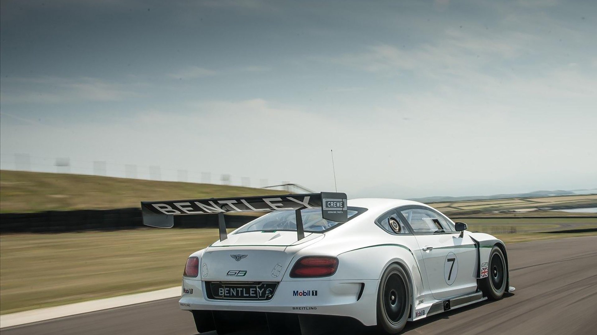 足球的炼金术，当那不勒斯逆转日本，拉什福德如何统治全场？