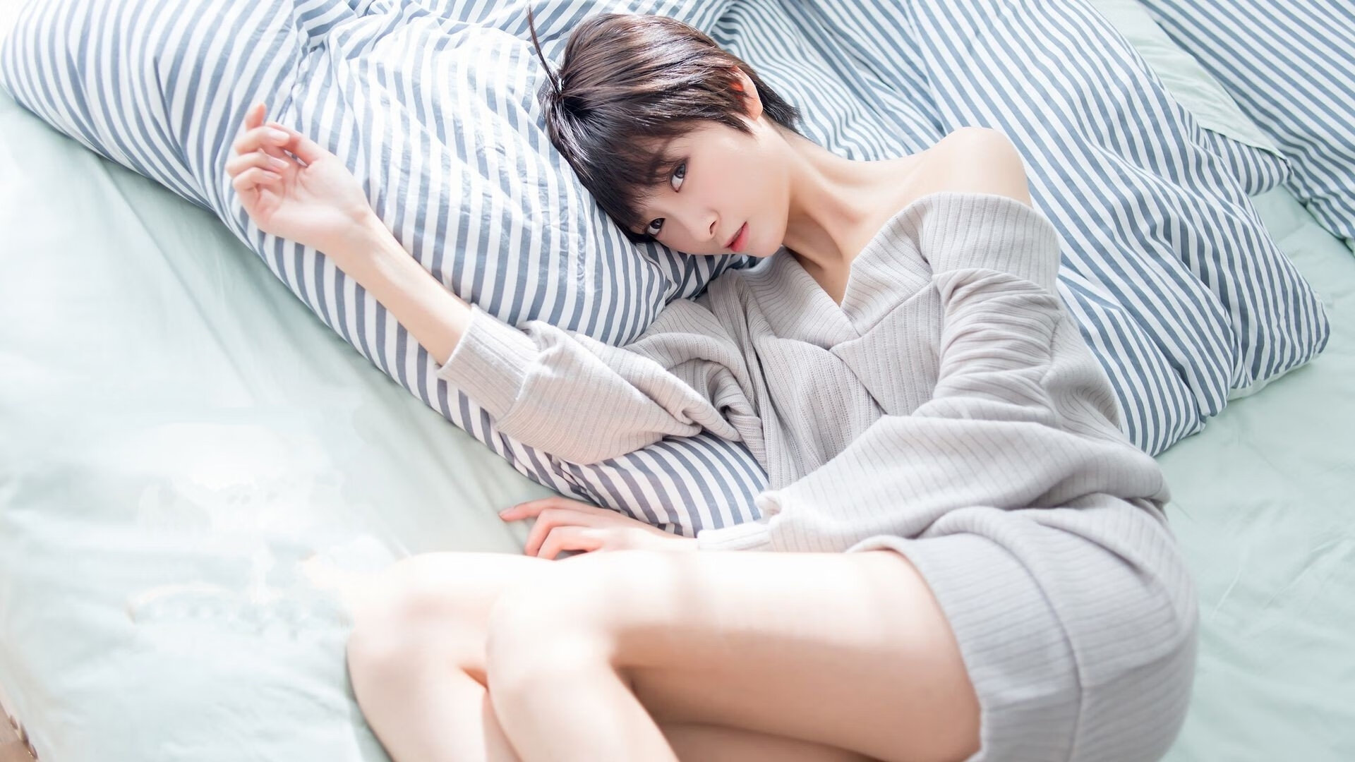 唯一性之战，中国碾压爱尔兰，莱万式领袖带动全队节奏