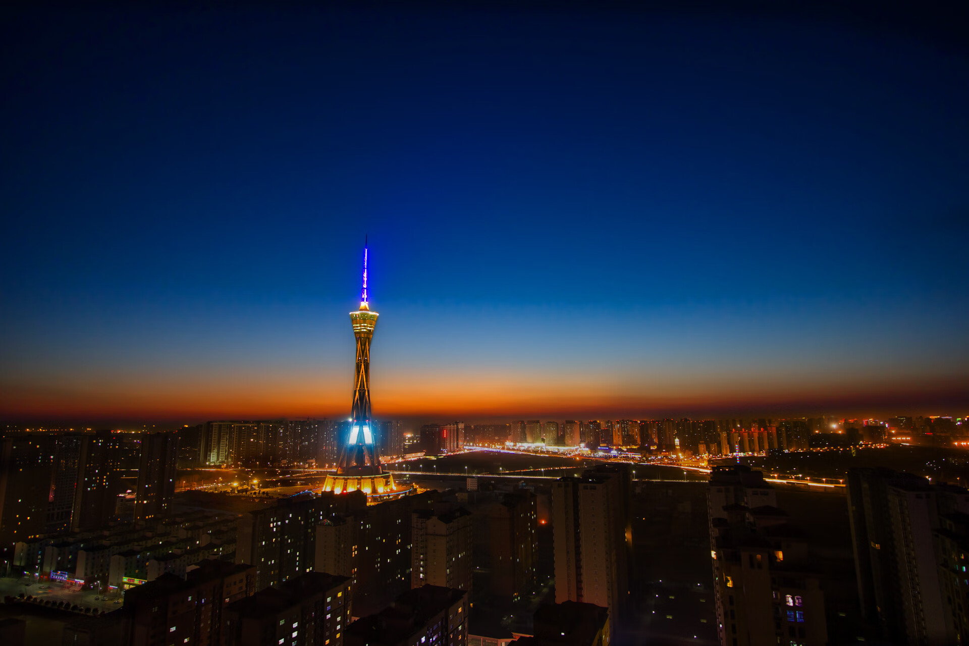 冰与火之歌，克莱·汤普森的绝杀时刻如何点燃独行侠的冠军梦想